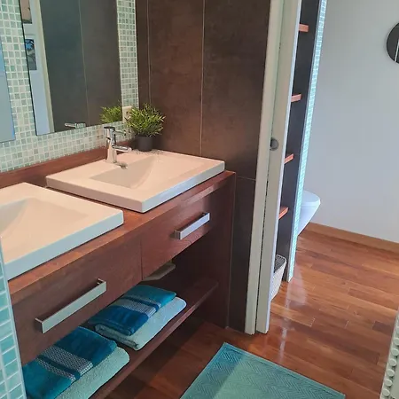 T2 Centre, A 2 Minutes, Parking Ss Appartement