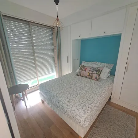 Appartement T2 Centre, A 2 Minutes, Parking Ss *