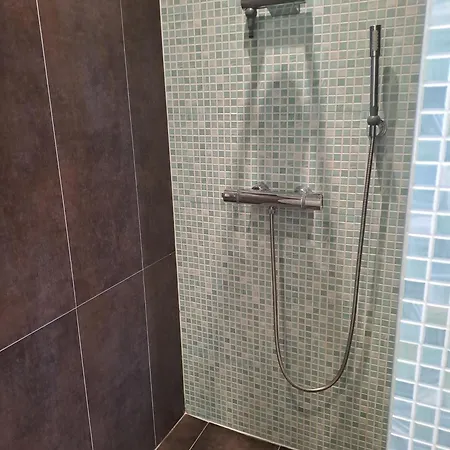 T2 Centre, A 2 Minutes, Parking Ss Daire