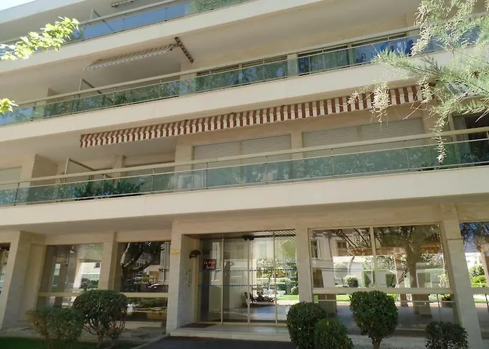 T2 Centre, A 2 Minutes, Parking Ss Apartment *