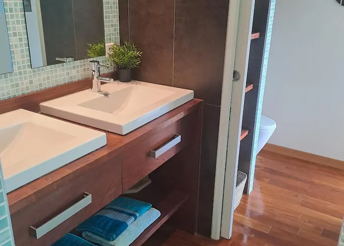 T2 Centre, A 2 Minutes, Parking Ss Apartment